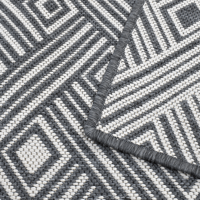 Monn Rugs