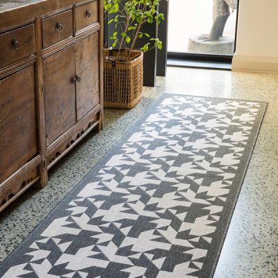 Monn Mendel White with Black Rug