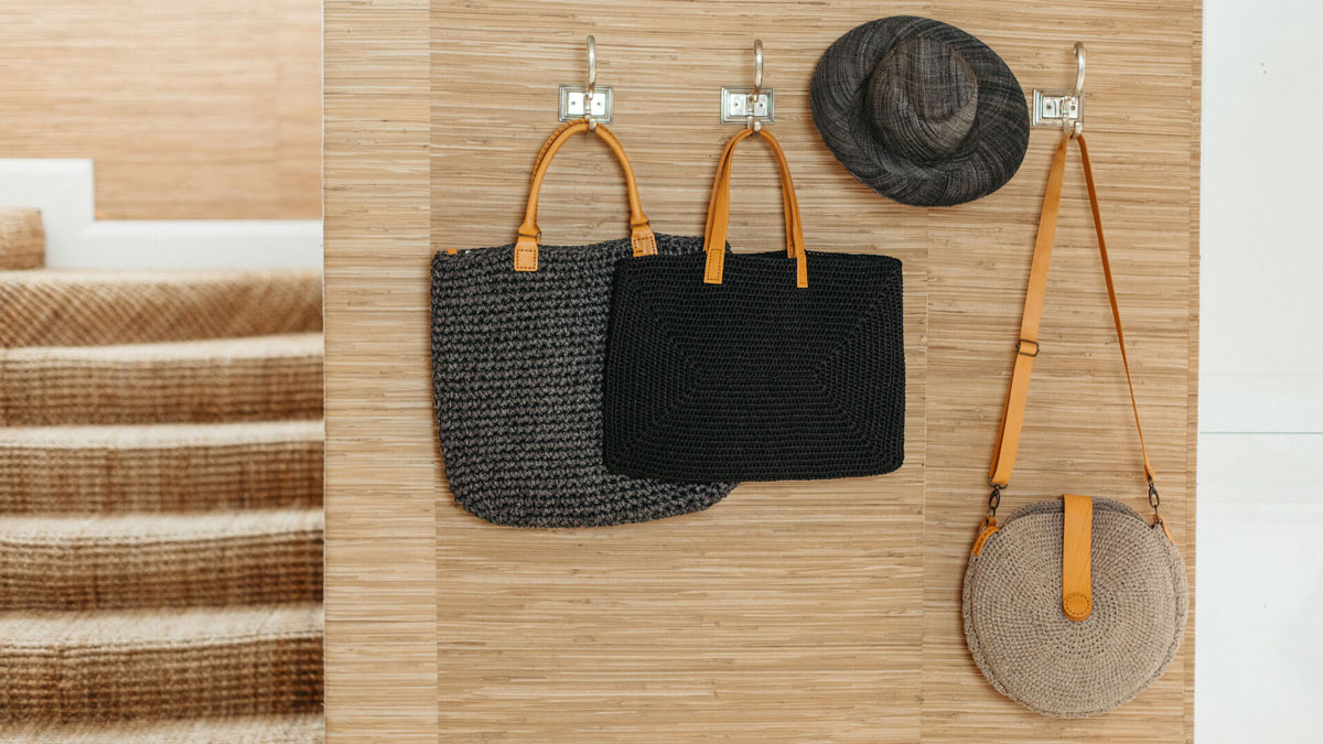 Criss Cross Tote bags